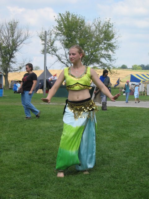 belly dancer