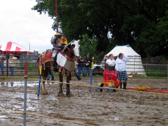 joust